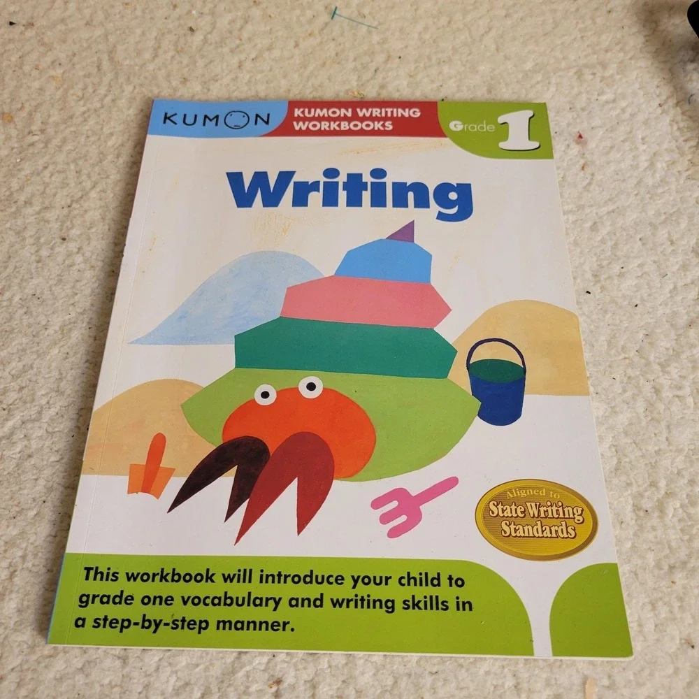 Kumon Grade 1 Writing (Kumon Writing Workbooks)